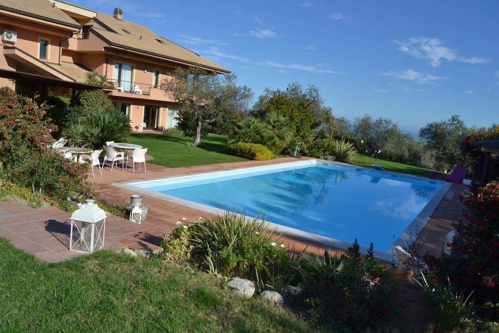 Villa Zagara Luxury Bed And Breakfast Pescara Luaran gambar